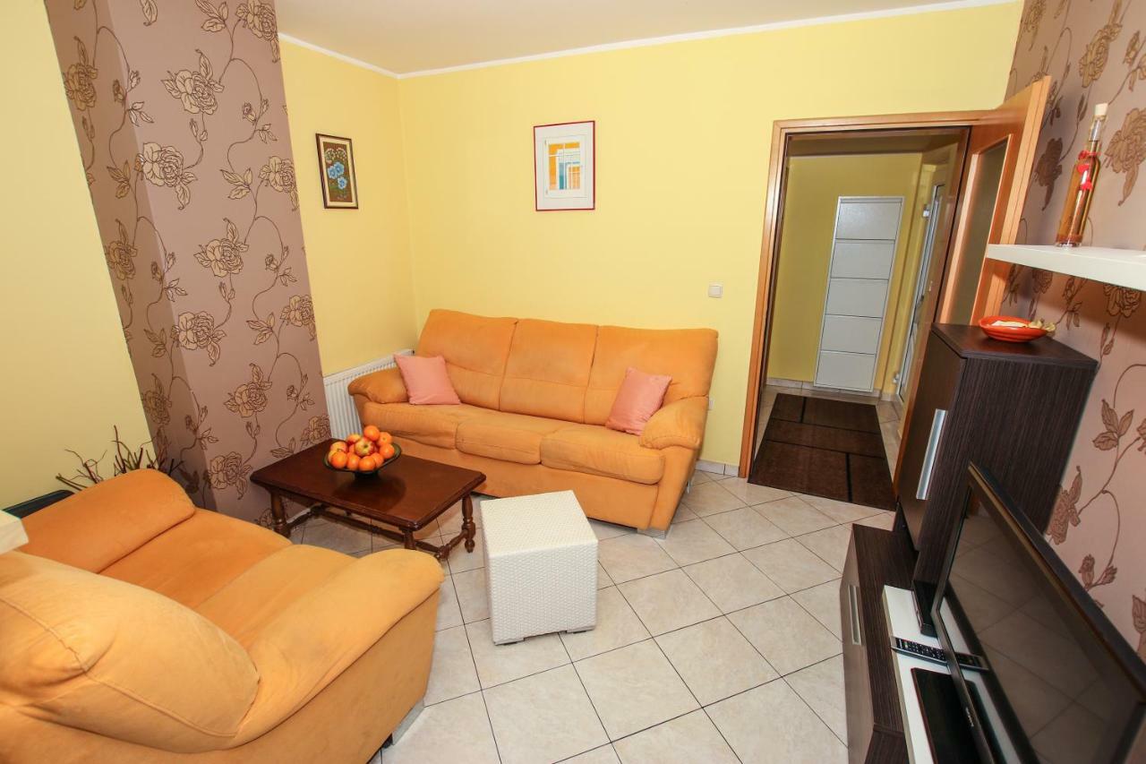 Apartment Ljubica *